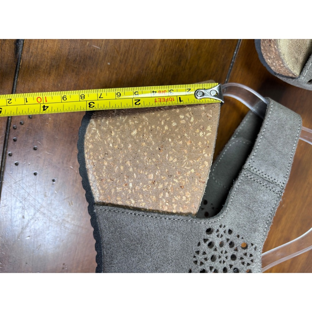 Bio-Gold Wedge Sandals Women 9 Gray Suede Laser Cut Cork Platform Made in Italy - Picture 8 of 10